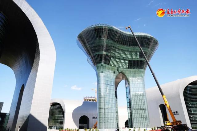 刷新颜值！看乌鲁木齐文化中心如何“净”享高空SPA