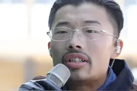 “郭有才”爆红后，菏泽南站连夜“爆改”！网友：这就是“菏泽速度”图片