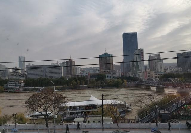 和老伴去甘肃兰州住了30天，才发现：兰州人跟其他地方的人不一样