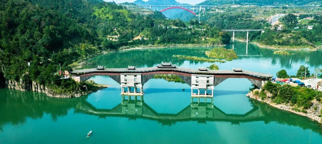 泰顺福庆桥：两毁两建，三廊相连，史上最长木拱廊桥