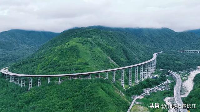 四川排首位的县级市：经济实力碾压地级市，旅游美食不输网红城市