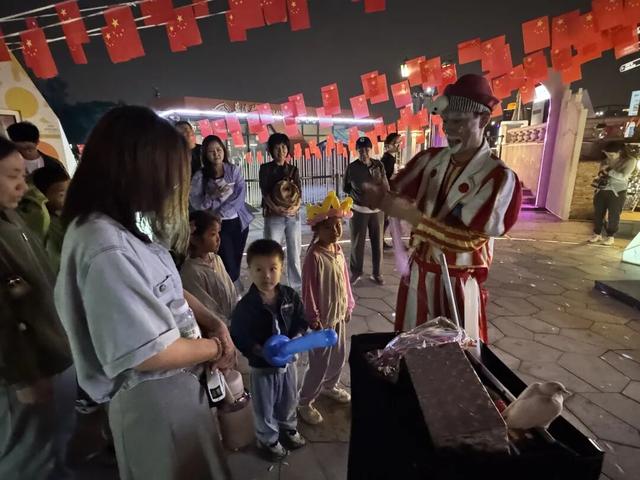 乘亮马河游船、尝鲜全球碳水！“点亮”假期在朝阳——