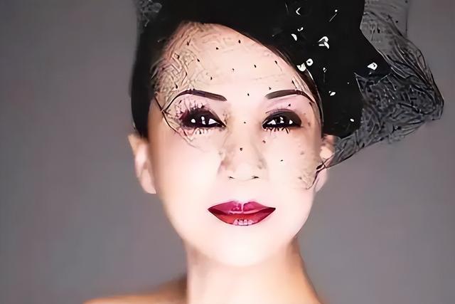 原来早已不是中国籍？事业巅峰远赴美国	，被老外“玩腻”晚年回国