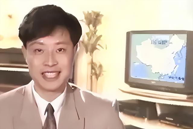 没想到，主持央视天气预报将近30年的宋英杰，竟是兼职的"临时工"