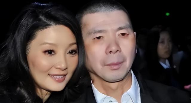 不装了！徐帆回应离婚传闻才4个月，冯小刚就已经按捺不住了！