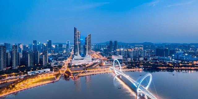 江苏省下一个“苏州”，不是无锡也不是南通，而是这座低调的城市