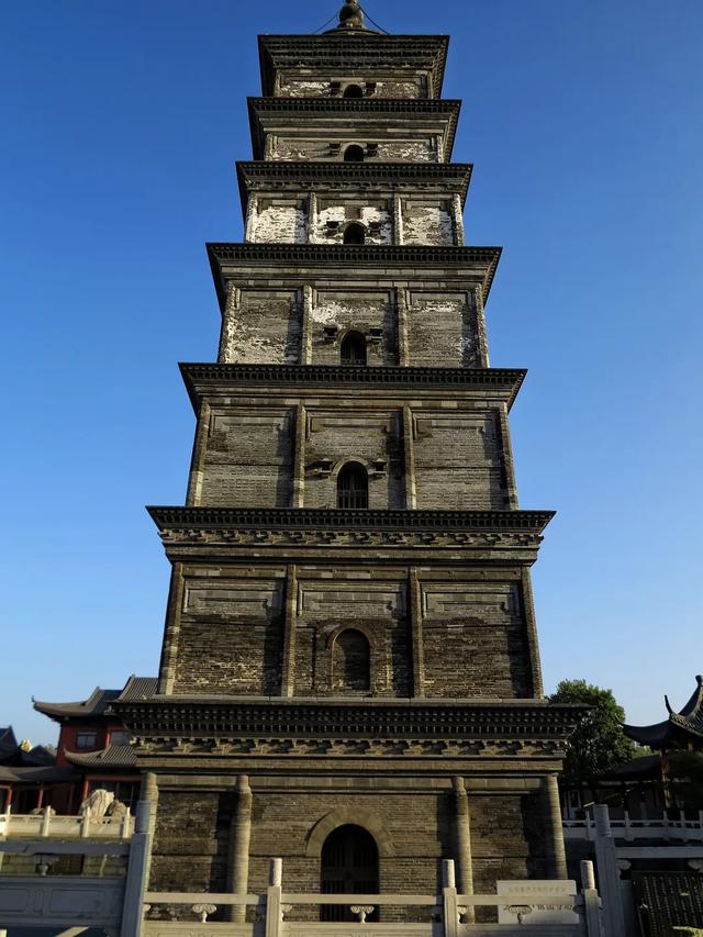 扬州高邮：古有秦少游，今有汪曾祺；一座充满市井烟火气息的城市