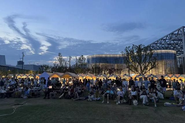 【乐游】最美露天电影季来了!大部分免费→