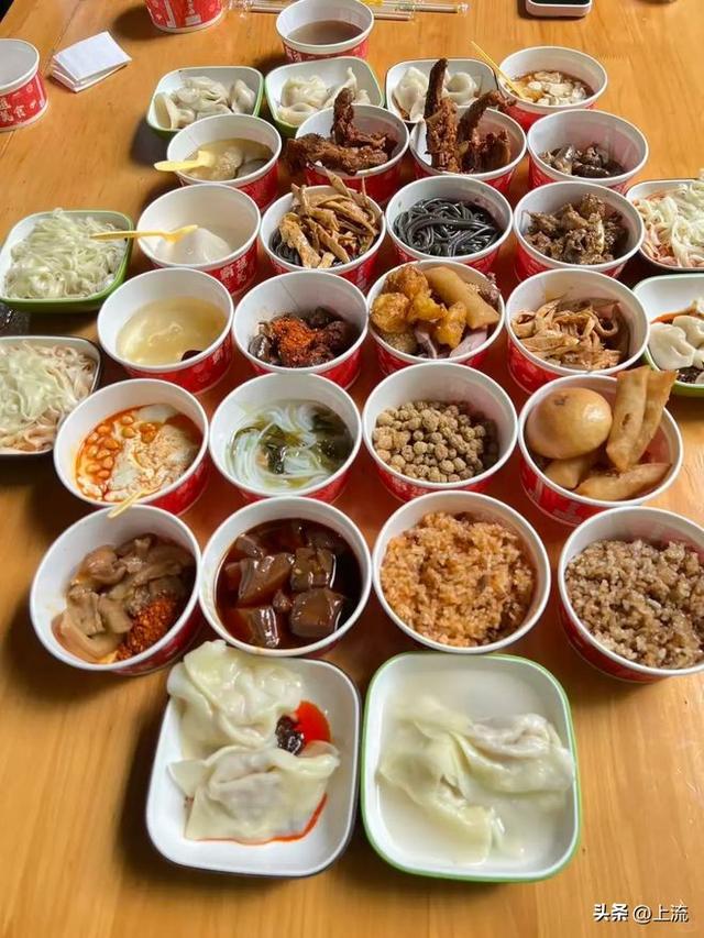 这届干饭人，已经把博物馆吃成了食堂