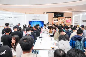 一加史上规模最大，现场人头攒动，Ace3线下Pop-UP快闪进行中图片