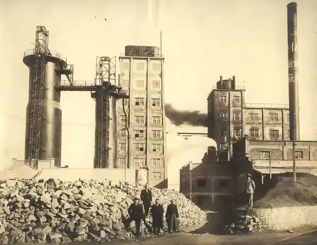 双面乐山：一座文化旅游和先进工业交相辉映的城市