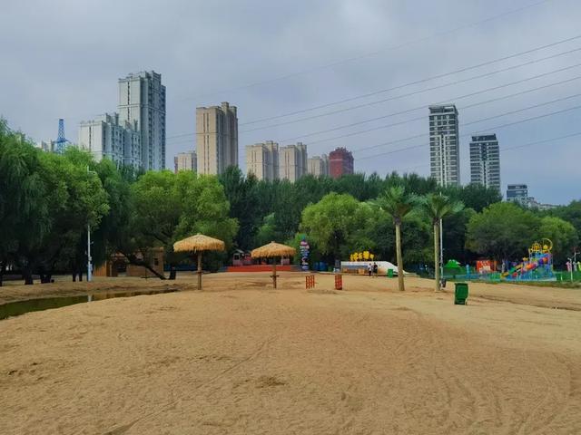 流经吉林市区的松花江