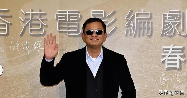 陪玩陪睡只是开胃菜，袭警、舔手指、集体嫖娼，背后的事捂不住了