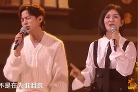 同样是2025跨年晚会，把湖南卫视和央视等放在一起看，差别出来了图片