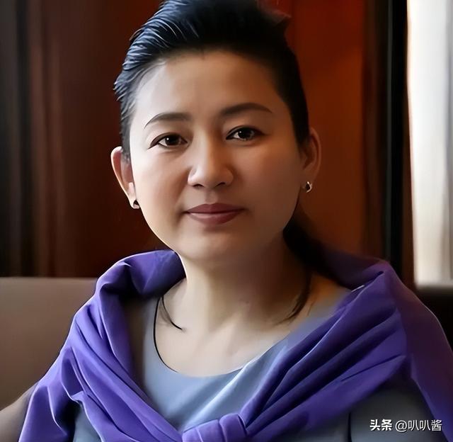 “余生好好走”，57岁央视主持王小丫，曾在病床上的留言引人泪目