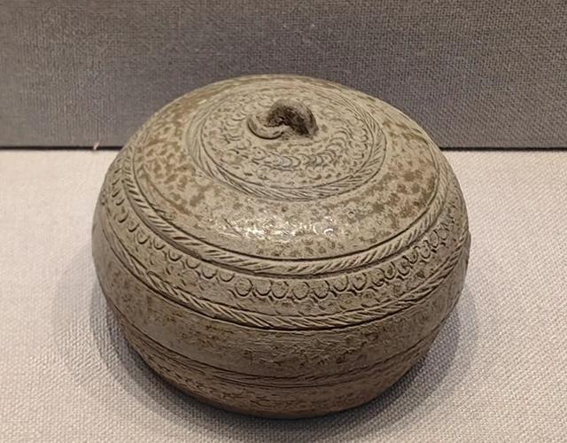 凤飞吴越，钟鸣太湖：说无锡鸿山遗址