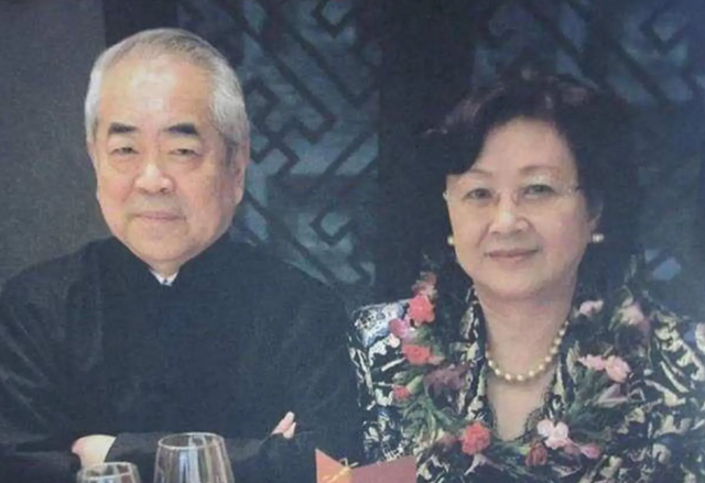 和朋友妻子偷情10年，北京庄园让给继子，难怪范曾亲女儿撕破脸