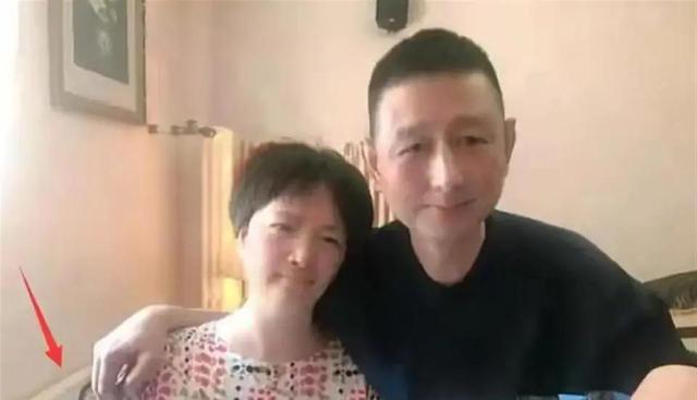 何晴追悼会上儿子哽咽发言，廖京生等明星送别	，刘威许亚军缺席