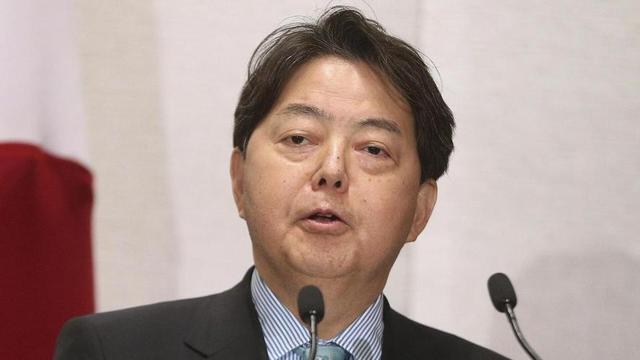 特朗普发推祝愿中国阅兵，还提了特殊要求，日本等国惊出一身冷汗