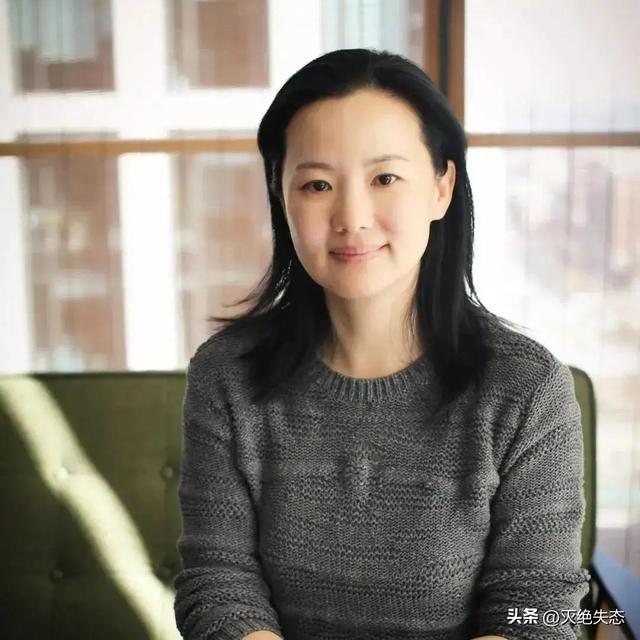 明星去掉滤镜后，秦海璐“秃顶	”	，刘亦菲牙黄，宋祖英老到没认出