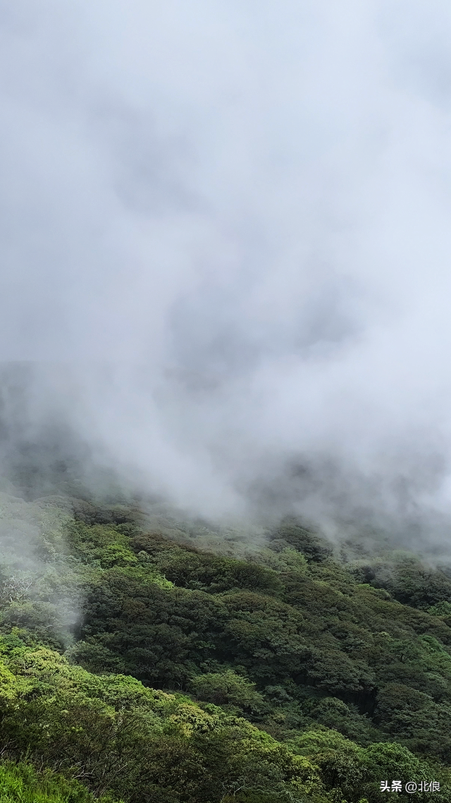 神秘的巨石是如何形成的？露营桂林全州天湖二王山（2）