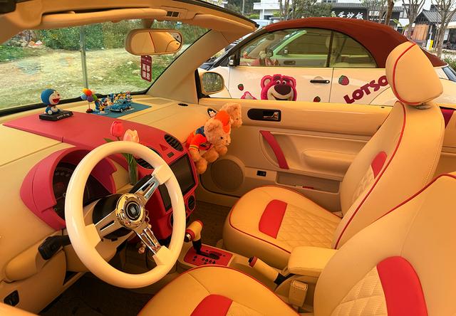 万峰林景区创新旅游服务 复古甲壳虫租车成游客新宠