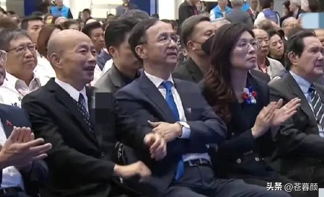 没时间了，郑丽文刚上位，就收洪秀柱4字忠告，台媒：统一正加速