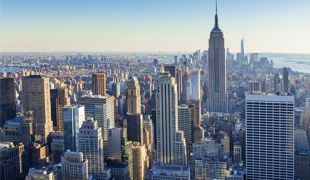 中美GDP差距再次拉大！中国GDP跌到美国60%，到底是哪出问题了？