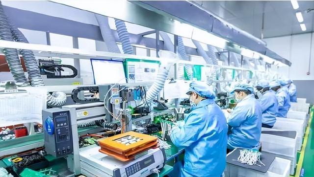 郭台铭做梦也没想到，第二个富士康诞生！净利润百亿，员工24万