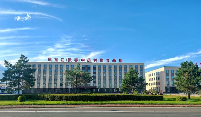 坐1路公交走马观花乌翠区