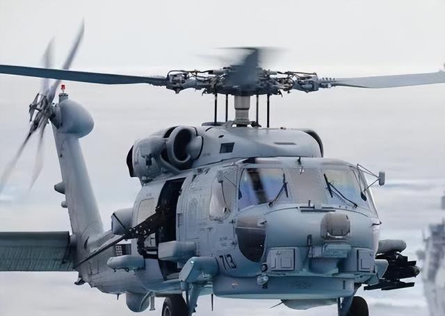 美军工资拖欠酿大祸,舰载机在海上连续坠毁,在中国家门口颜面扫地