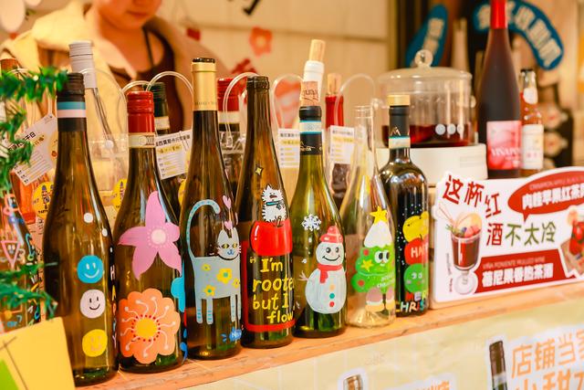 BFC外滩冬日嘉年华梦幻启航，多维场景重塑商业新体验