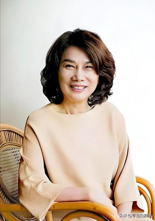 被停职审查	、转移资产、搞办公室恋情，董明珠身上的标签是真是假