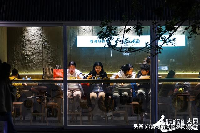 古都新韵夜未央 大同古城夜游点亮文旅新图景