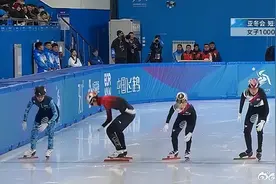 吉林运动员张楚桐1000米铜牌图片