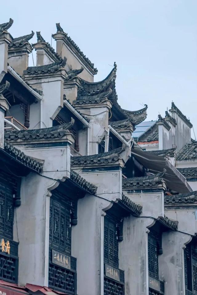 推窗见黄山：徽韵山景，揉进初冬 | 皖美冬日 | 第十五届安徽国际文化旅游节