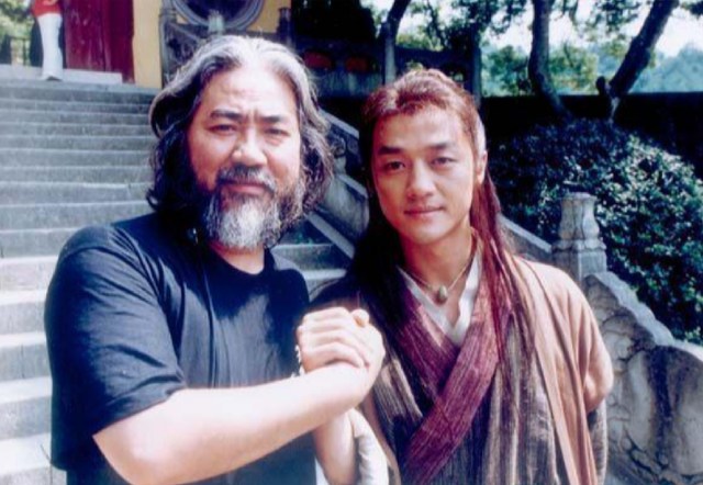 拔出萝卜带出泥，张纪中再迎噩耗，转移财产是冰山一角，麻烦大了