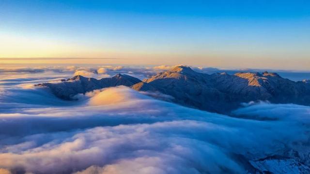 排过凌晨4点的长队吗？登太子尖千万别忘记……