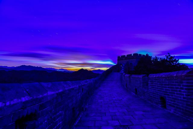 夜幕下的金山岭长城！