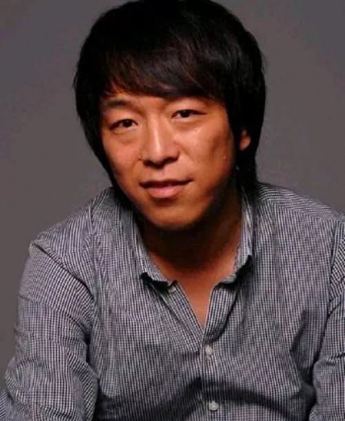 钱再多有什么用?51岁影帝黄渤如今的现状,给我们所有人提了个醒
