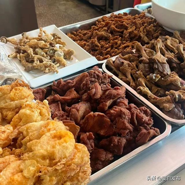 跟着赛事游蒙自 | 蒙自米线百变秀，吃货的快乐老家！
