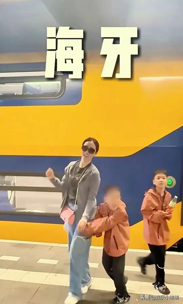 央视女神李思思：儿子们都长这么大了！最新亲子照曝光！