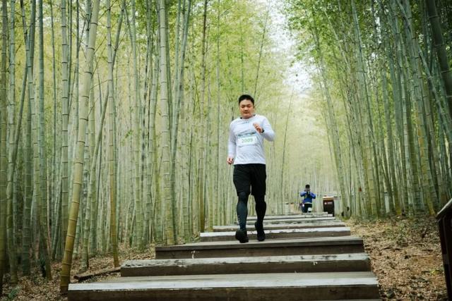 在上班和上进之间，我选择了上游子山