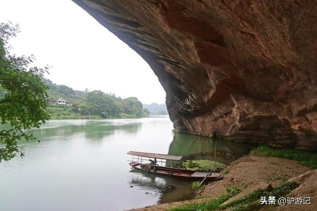 郴州的“坦”，丹霞洞穴中的独特景观，刷新你的认知！