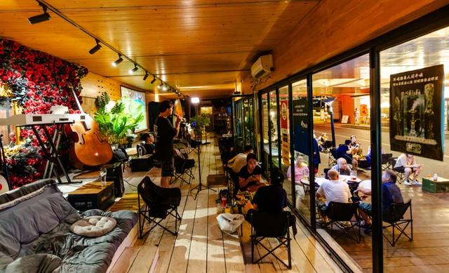 本月,苏州河的驿站在天上“飞”