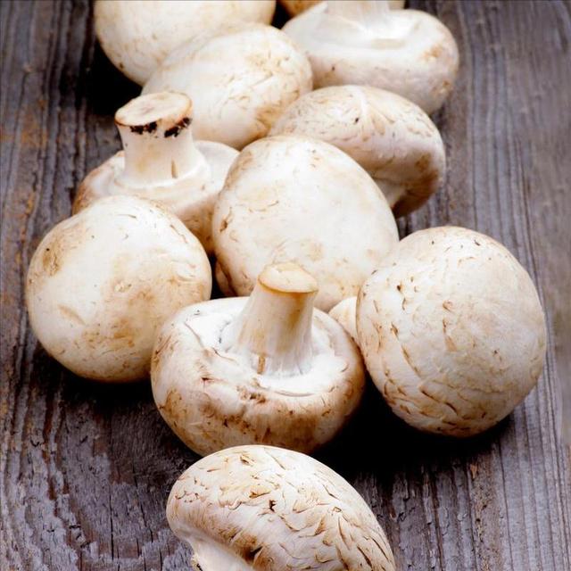 它是唯一含维生素D的蔬菜，又是“天然硒库”，老人孩子要常吃