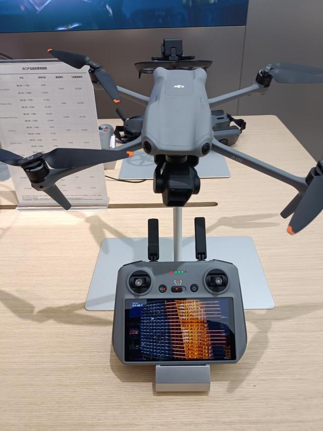 大量外国人涌入中国！老外直呼：中国才是消费天堂，来了就不想走