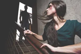 如果有一天，你的女儿不幸被女婿家暴了，请你一定要这样做图片