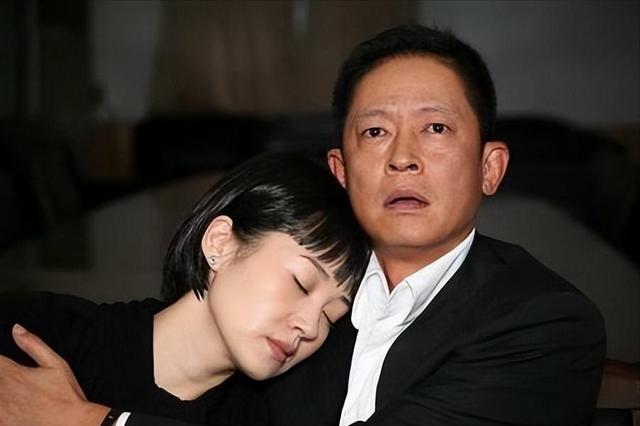 她一生 “风流成性、老少通吃”，撩汉无数，现如今56岁却依旧单身