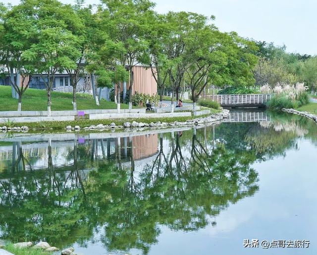 成都市区5大耍水公园，超级清净，还有沙滩，公共交通可直达！